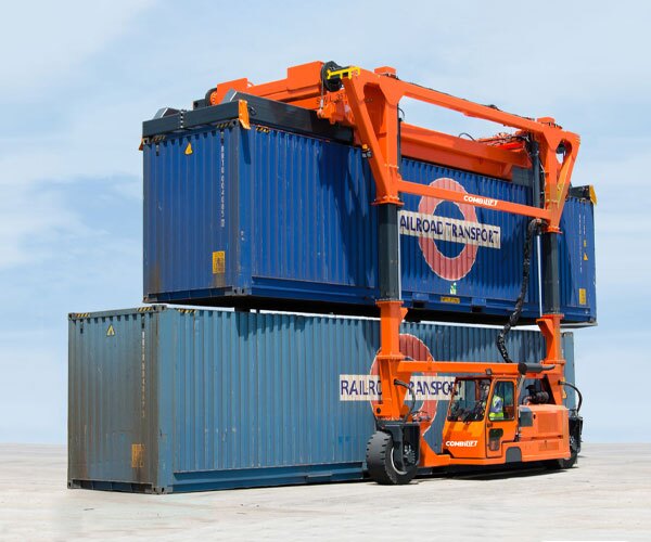 container handling | Straddle Carriers