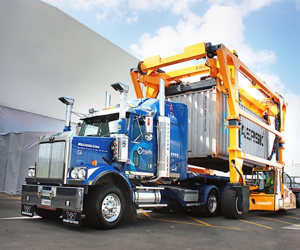 Straddle Carrier | straddle driver